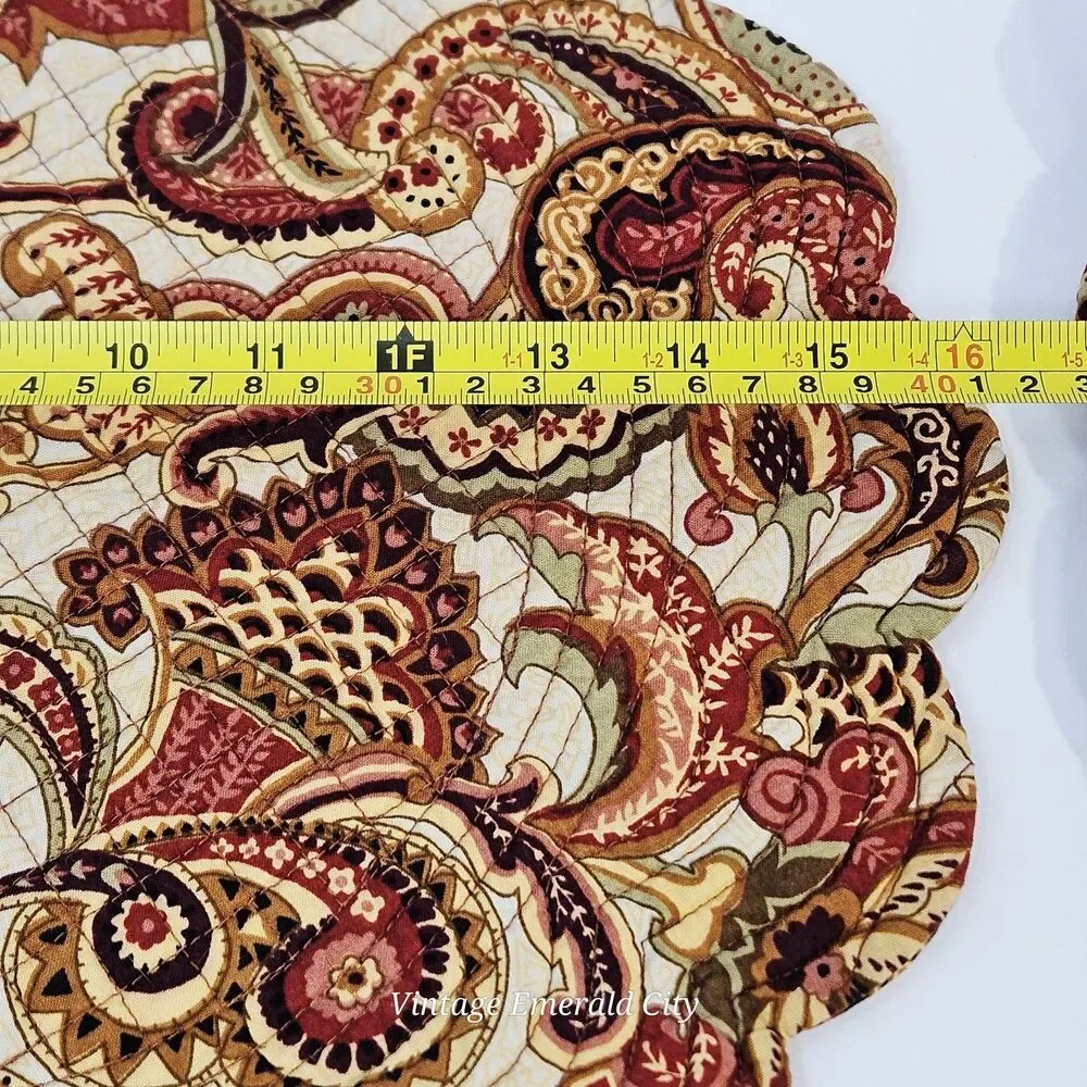 Vtg Reversible Placemats Set / 4 Scalloped Floral Cottagecore Quilted Table Mats